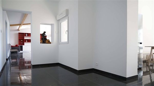 Entrance and hallway - photo 2