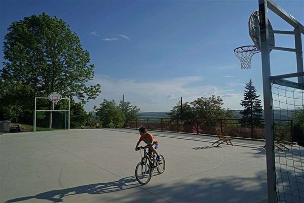 Play area - photo 10